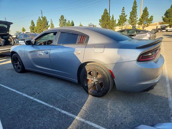 2016 DODGE CHARGER SXT