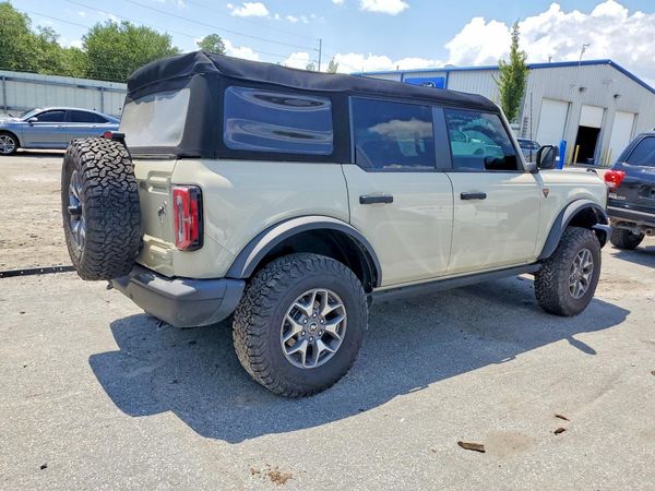 2025 FORD BRONCO Badlands