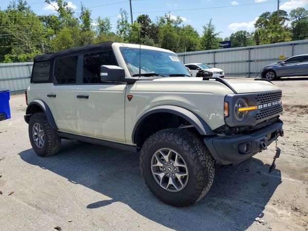 2025 FORD BRONCO Badlands