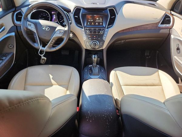 2018 HYUNDAI SANTA FE SE Premium pkg