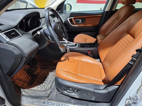 2017 LAND ROVER DISCOVERY SPORT HSE Lux