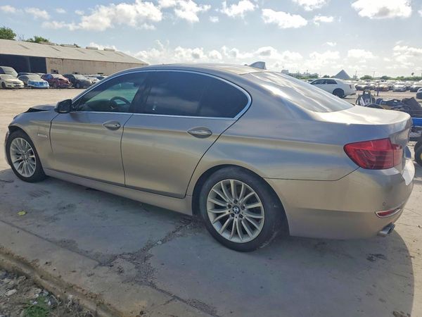 2015 BMW 528