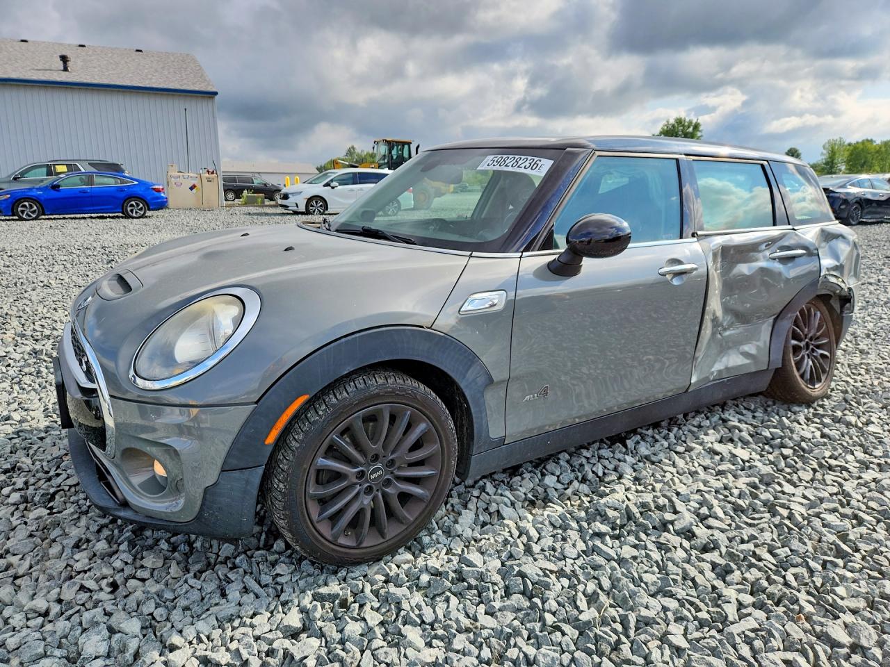 2017 MINI COOPER