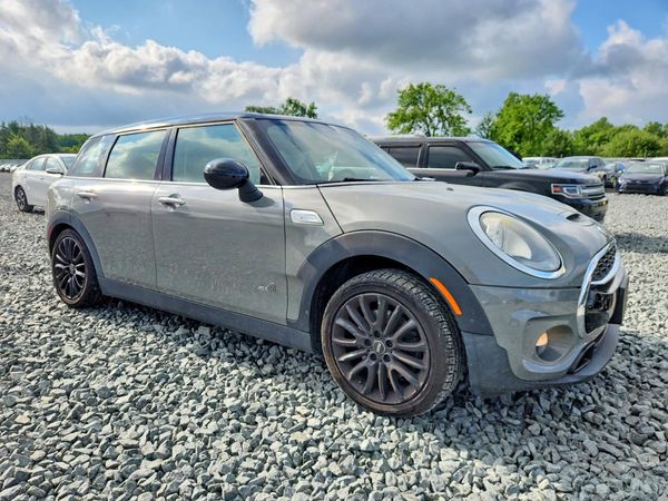 2017 MINI COOPER