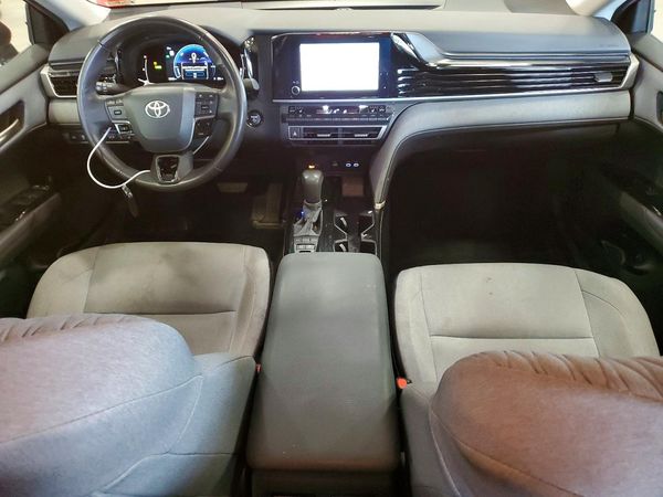 2025 TOYOTA CAMRY