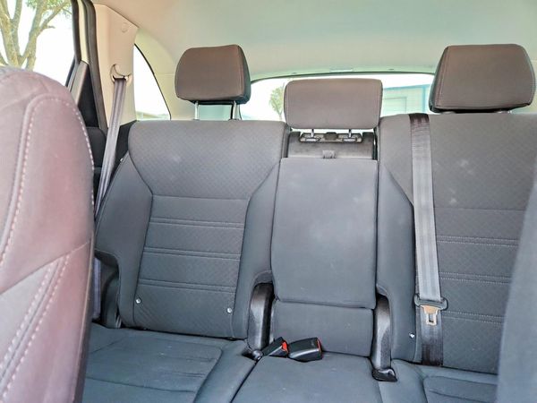 2016 KIA SORENTO L / LX
