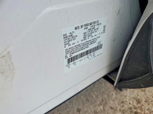 2023 FORD EDGE SEL — VINS