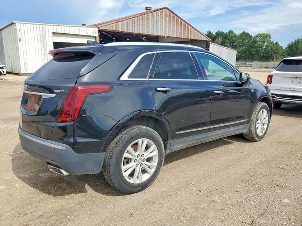 2021 CADILLAC XT5 Luxury