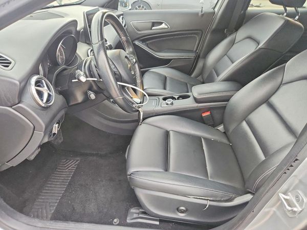 2016 MERCEDES-BENZ GLA