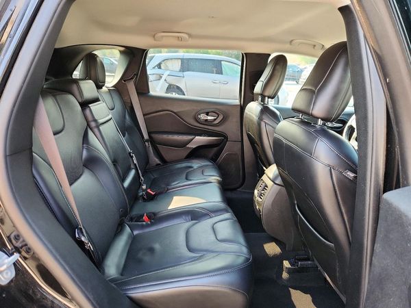2019 JEEP CHEROKEE LIMITED FWD