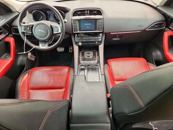 2018 JAGUAR F-PACE