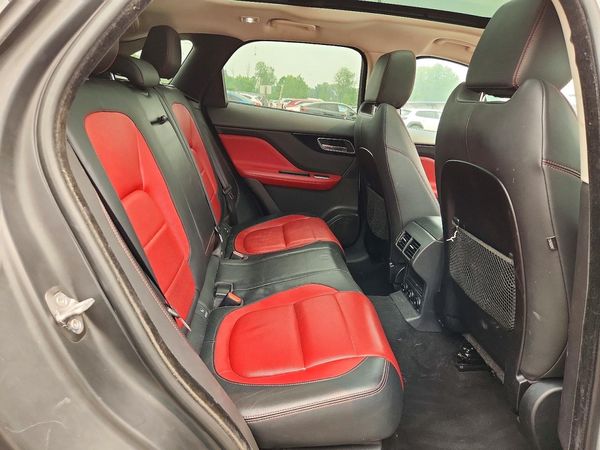 2018 JAGUAR F-PACE