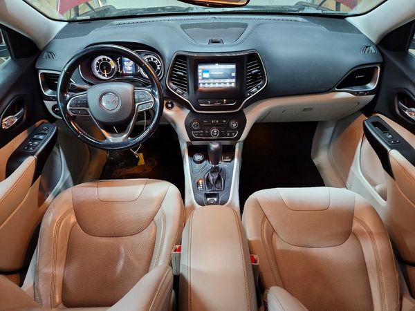 2020 JEEP CHEROKEE LATITUDE PLUS 4X4