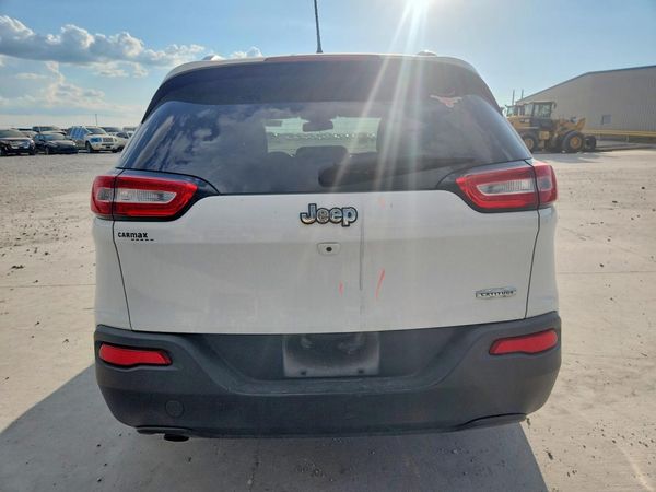 2018 JEEP CHEROKEE LATITUDE FWD