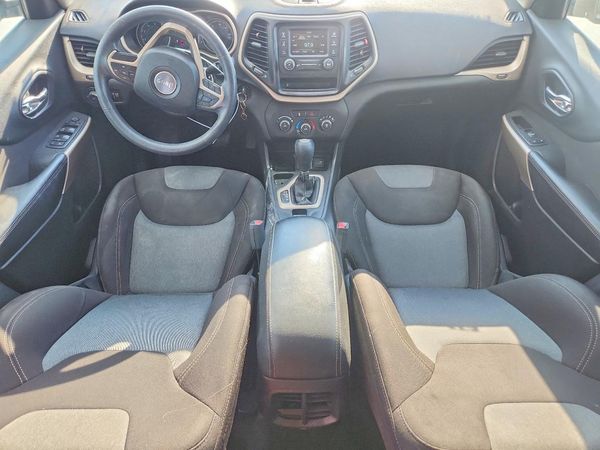 2018 JEEP CHEROKEE LATITUDE FWD