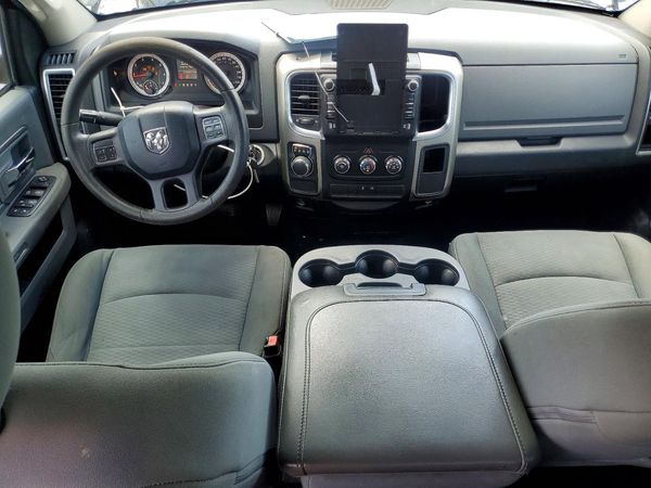 2013 RAM 1500 SLT