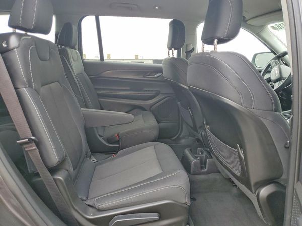 2023 JEEP GRAND CHEROKEE L LAREDO 4X4