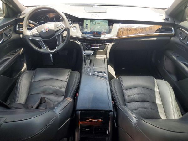 2018 CADILLAC CT6 Luxury