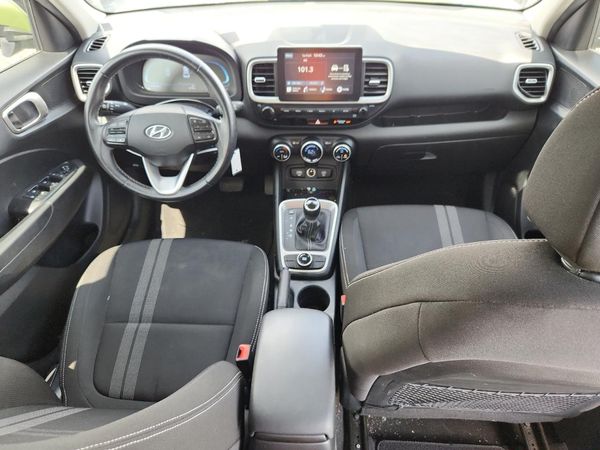 2023 HYUNDAI VENUE SEL, Limited