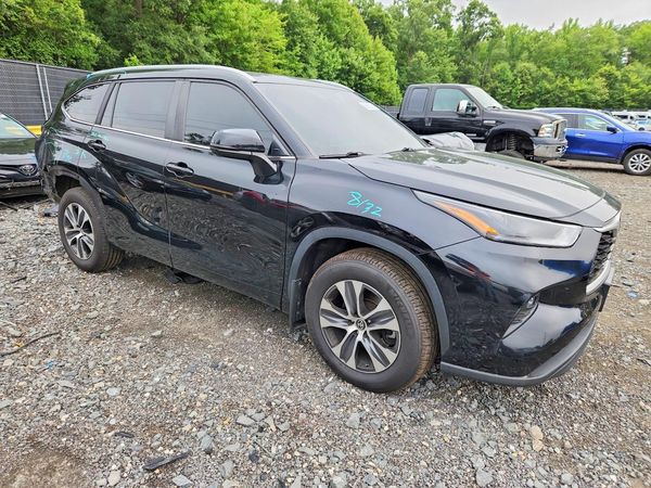 2023 TOYOTA HIGHLANDER