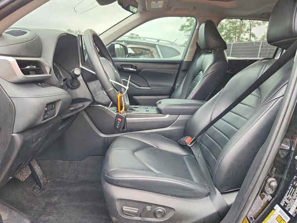 2023 TOYOTA HIGHLANDER