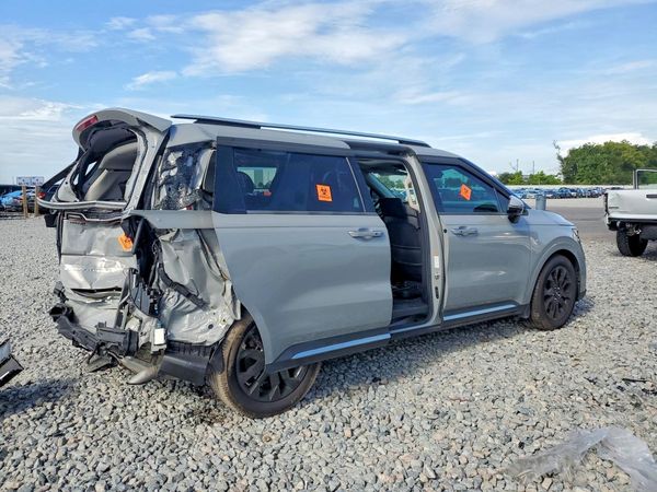 2022 KIA CARNIVAL