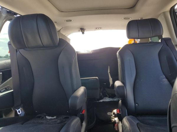 2022 KIA CARNIVAL