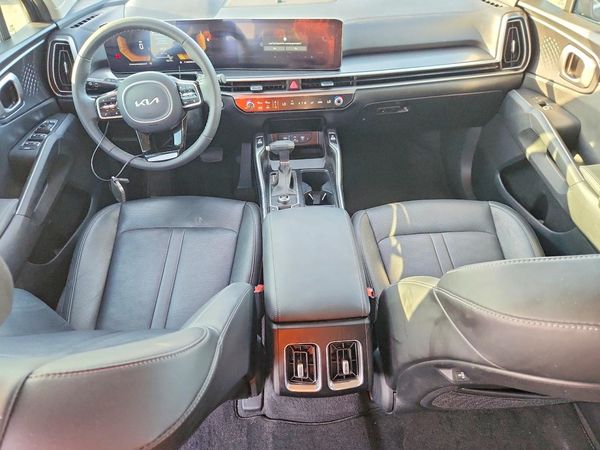 2025 KIA SORENTO