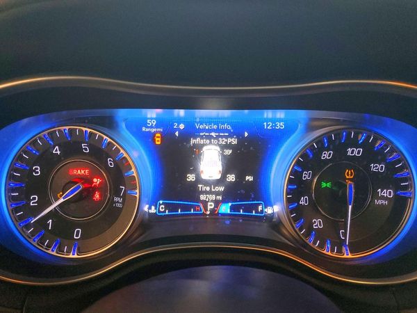2019 CHRYSLER 300