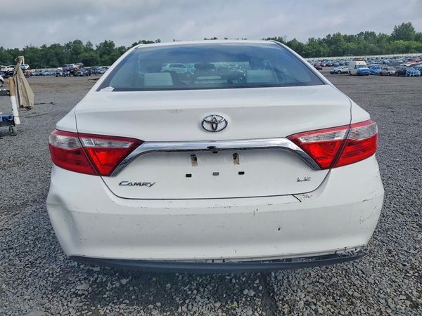 2016 TOYOTA CAMRY