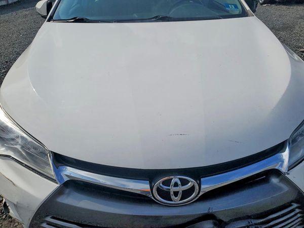 2016 TOYOTA CAMRY