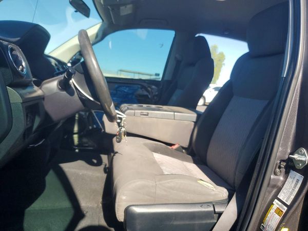 2015 TOYOTA TUNDRA SR5 Grade