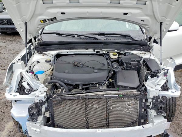2022 VOLVO XC40 Momentum (excl S60)