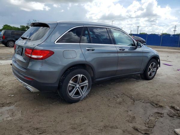 2017 MERCEDES-BENZ GLC