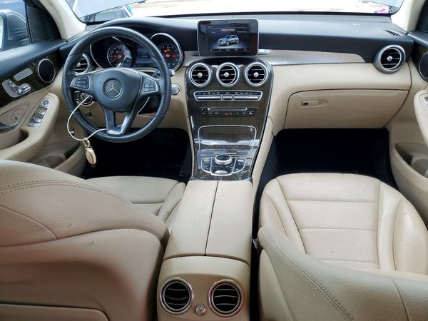 2017 MERCEDES-BENZ GLC
