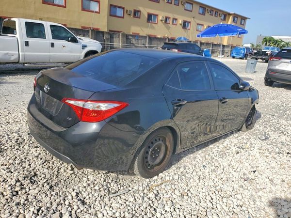 2015 TOYOTA COROLLA
