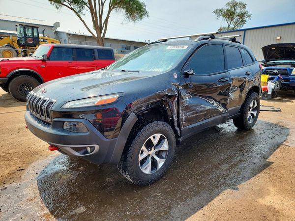 2015 JEEP CHEROKEE TRAILHAWK 4X4