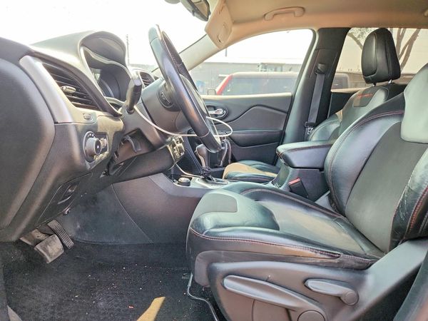 2015 JEEP CHEROKEE TRAILHAWK 4X4