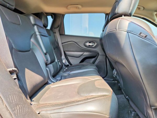 2015 JEEP CHEROKEE TRAILHAWK 4X4