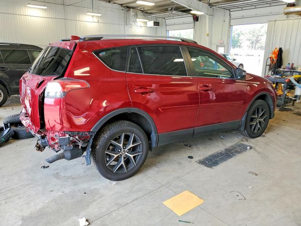 2018 TOYOTA RAV4 SE
