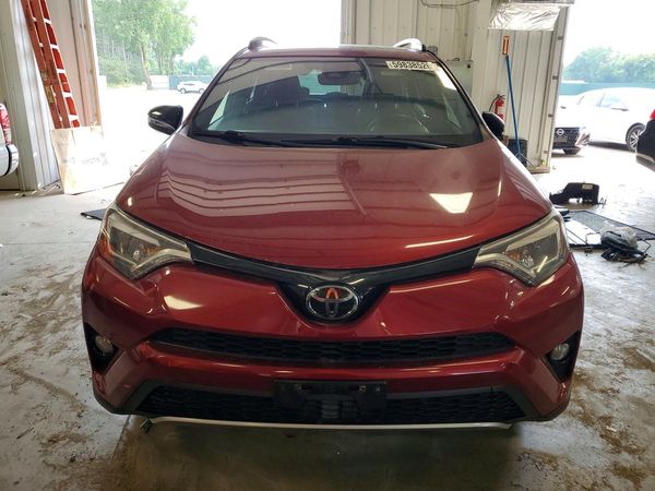 2018 TOYOTA RAV4 SE