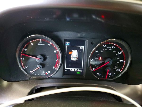 2018 TOYOTA RAV4 SE