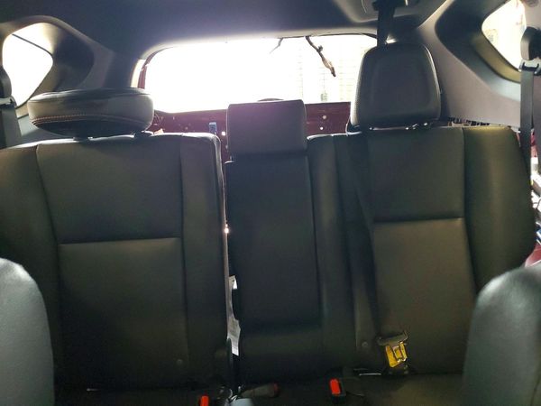 2018 TOYOTA RAV4 SE
