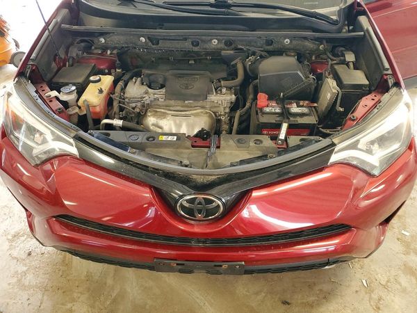 2018 TOYOTA RAV4 SE