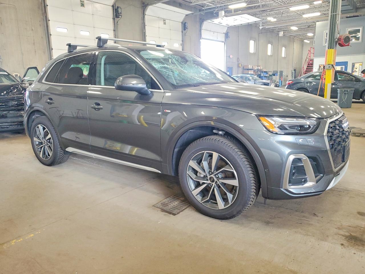 2023 AUDI Q5 S Line quattro Prestige