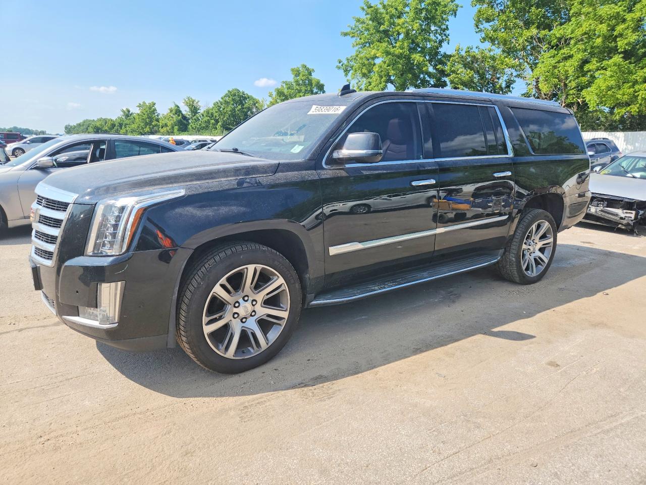 2017 CADILLAC ESCALADE ESV Luxury