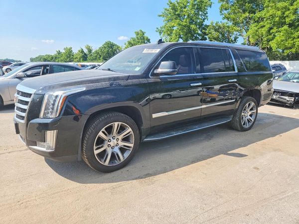 2017 CADILLAC ESCALADE ESV Luxury