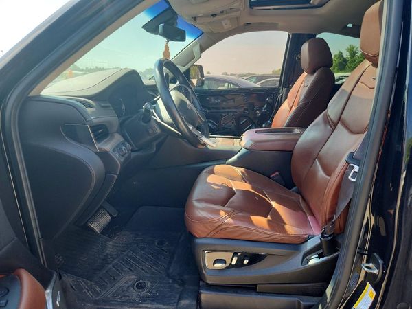 2017 CADILLAC ESCALADE ESV Luxury