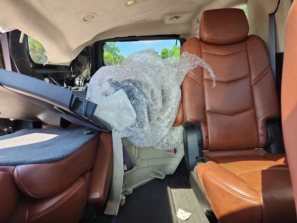 2017 CADILLAC ESCALADE ESV Luxury