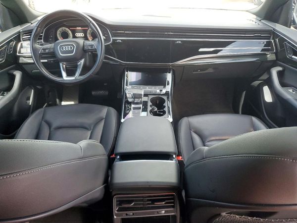 2021 AUDI Q8